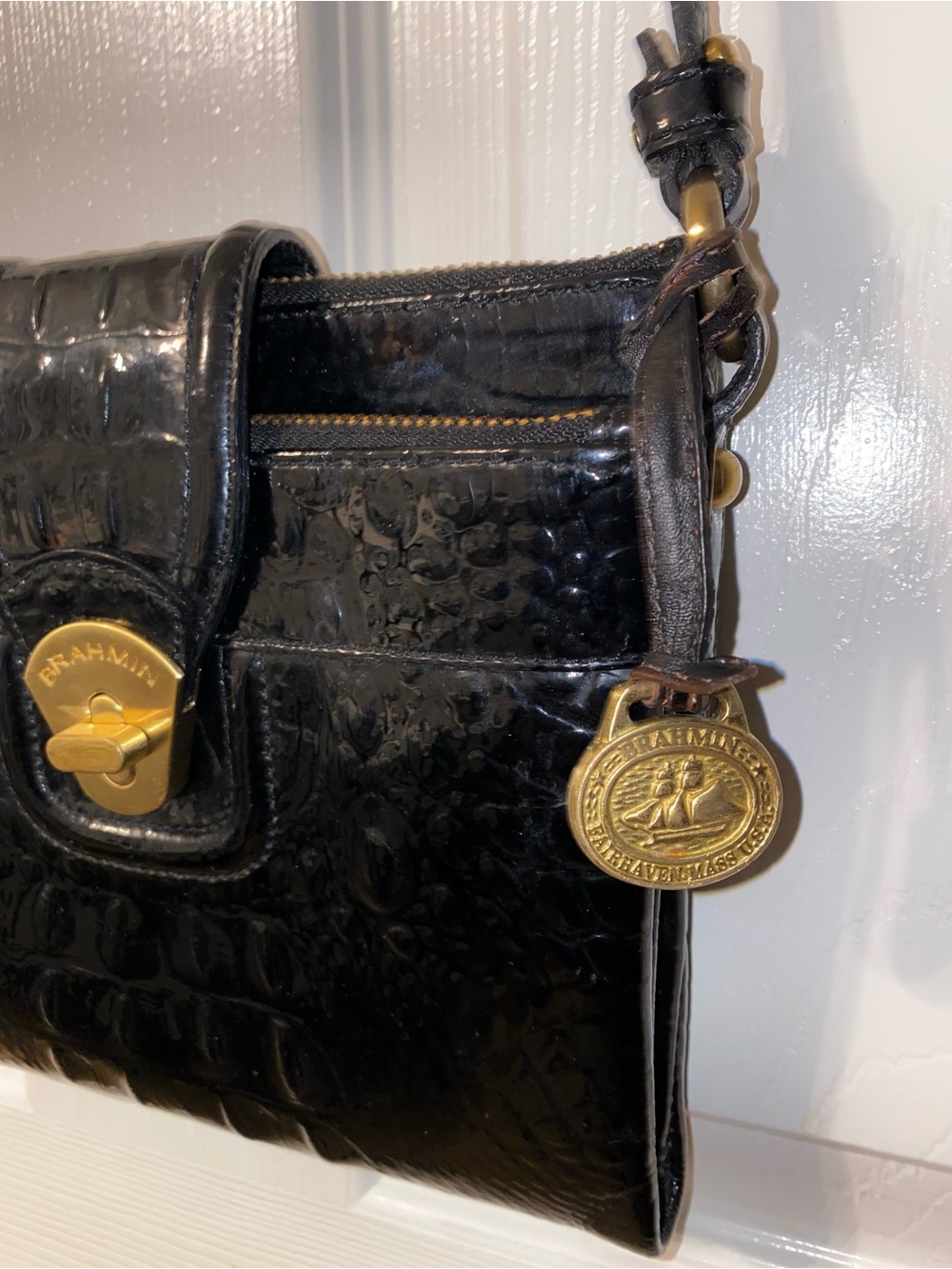 Brahmin Mojito Black Croc-Embossed Leather Crossbody with Gold Hardware - Picture 4 of 13